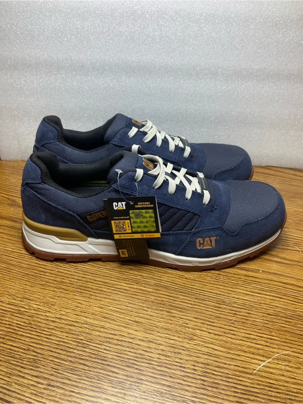 Caterpillar Men Venward Composite Toe Work Shoes Men’s Size 12 Wide Width New